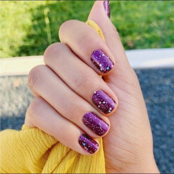 *Retired* Color Street: Bordeaux Glitz | Purple Wine Glitter Sparkle Fall Jewel - Picture 2 of 11